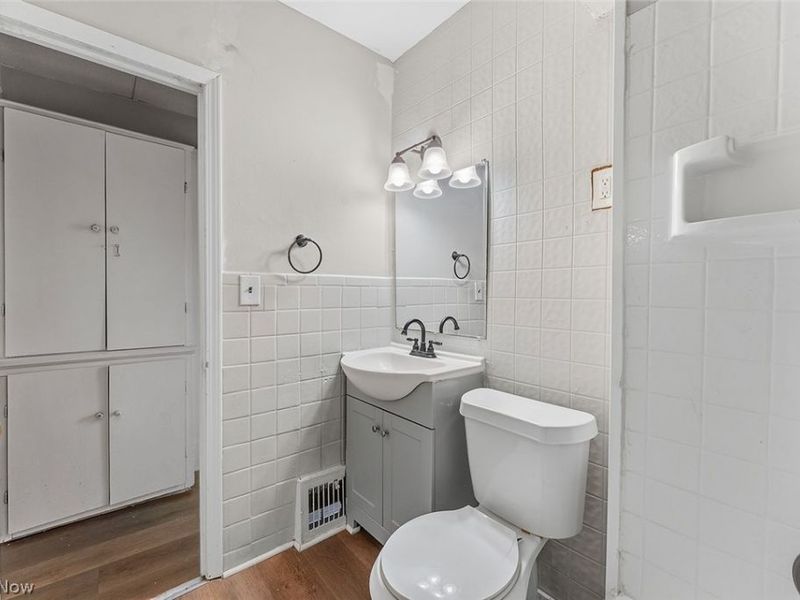4512 Oak Park Avenue, Unit 1/DN, Cleveland, OH 44109 Photo 15
