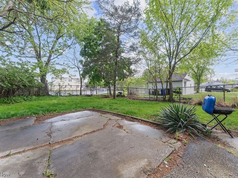 4512 Oak Park Avenue, Unit 1/DN, Cleveland, OH 44109 Photo 18