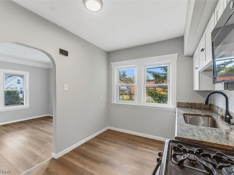 4512 Oak Park Avenue, Unit 1/DN, Cleveland, OH 44109 Photo 8