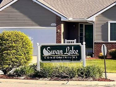 2078 W Ridge Drive, Davison, MI 48423