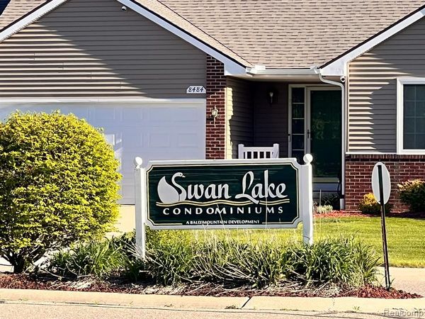 2078 W Ridge Drive, Davison, MI 48423
