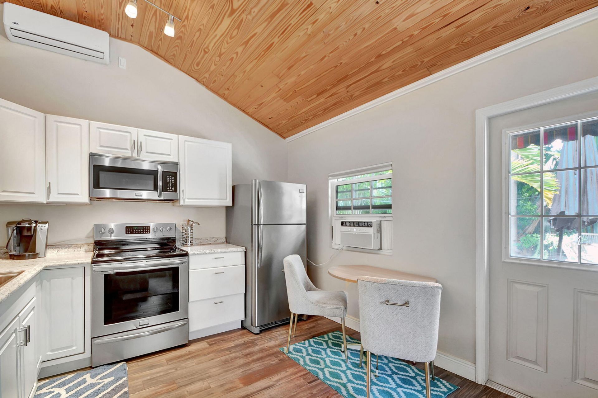 1409 Georgia Avenue, Unit B, West Palm Beach, FL 33401 Photo