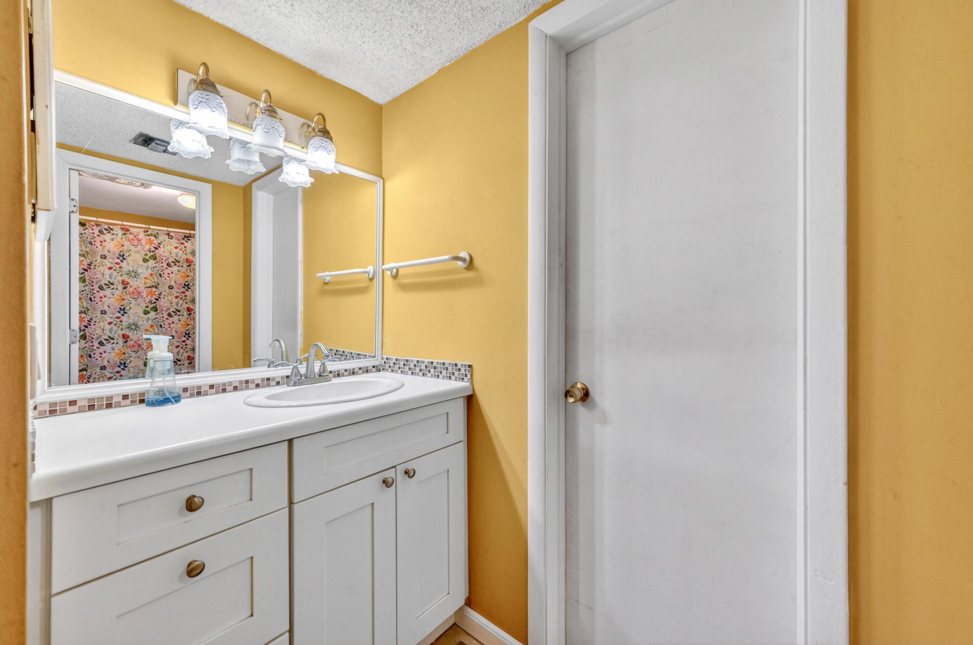 430 Commodore Drive, Unit 217, Plantation, FL 33325 Photo