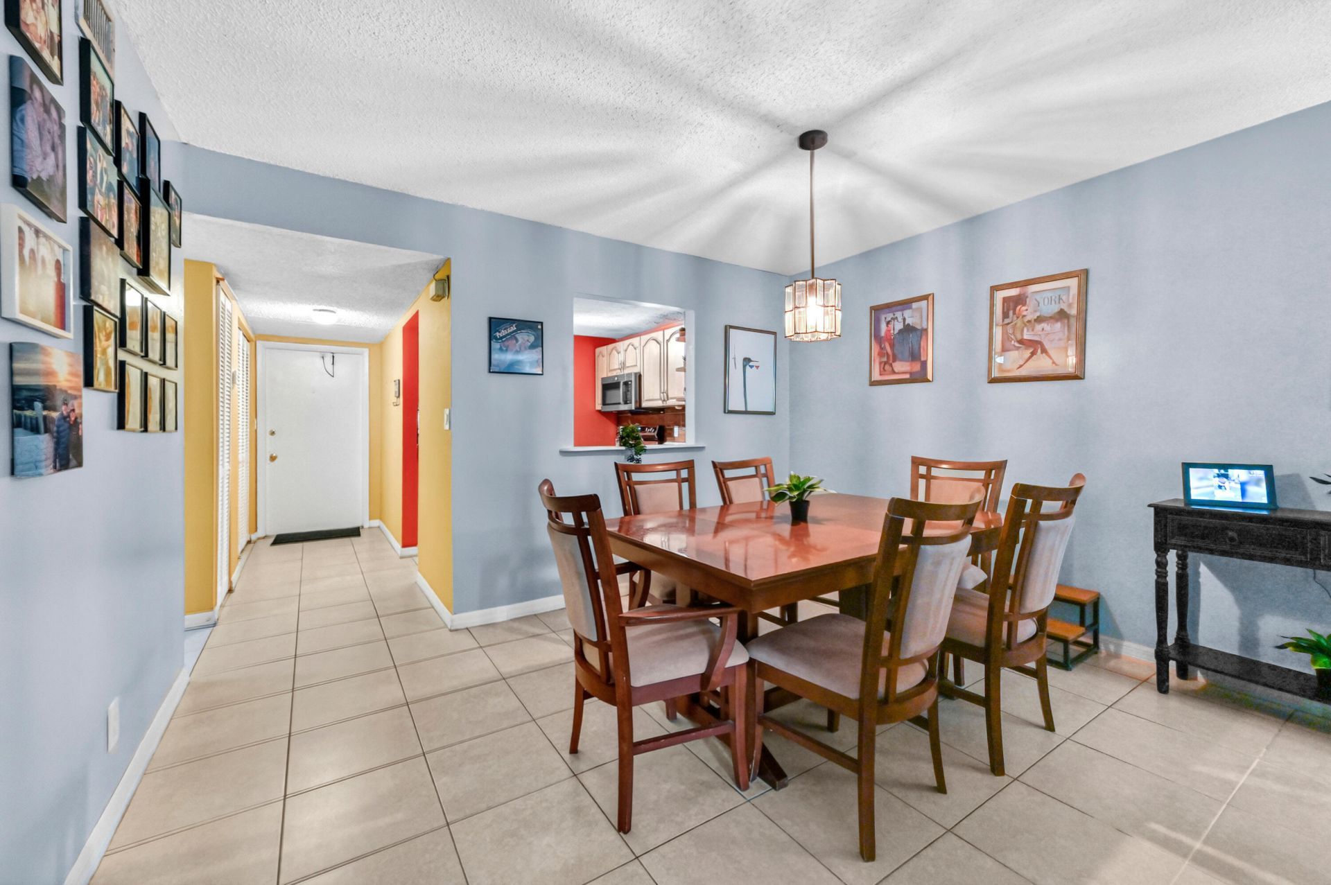 430 Commodore Drive, Unit 217, Plantation, FL 33325 Photo