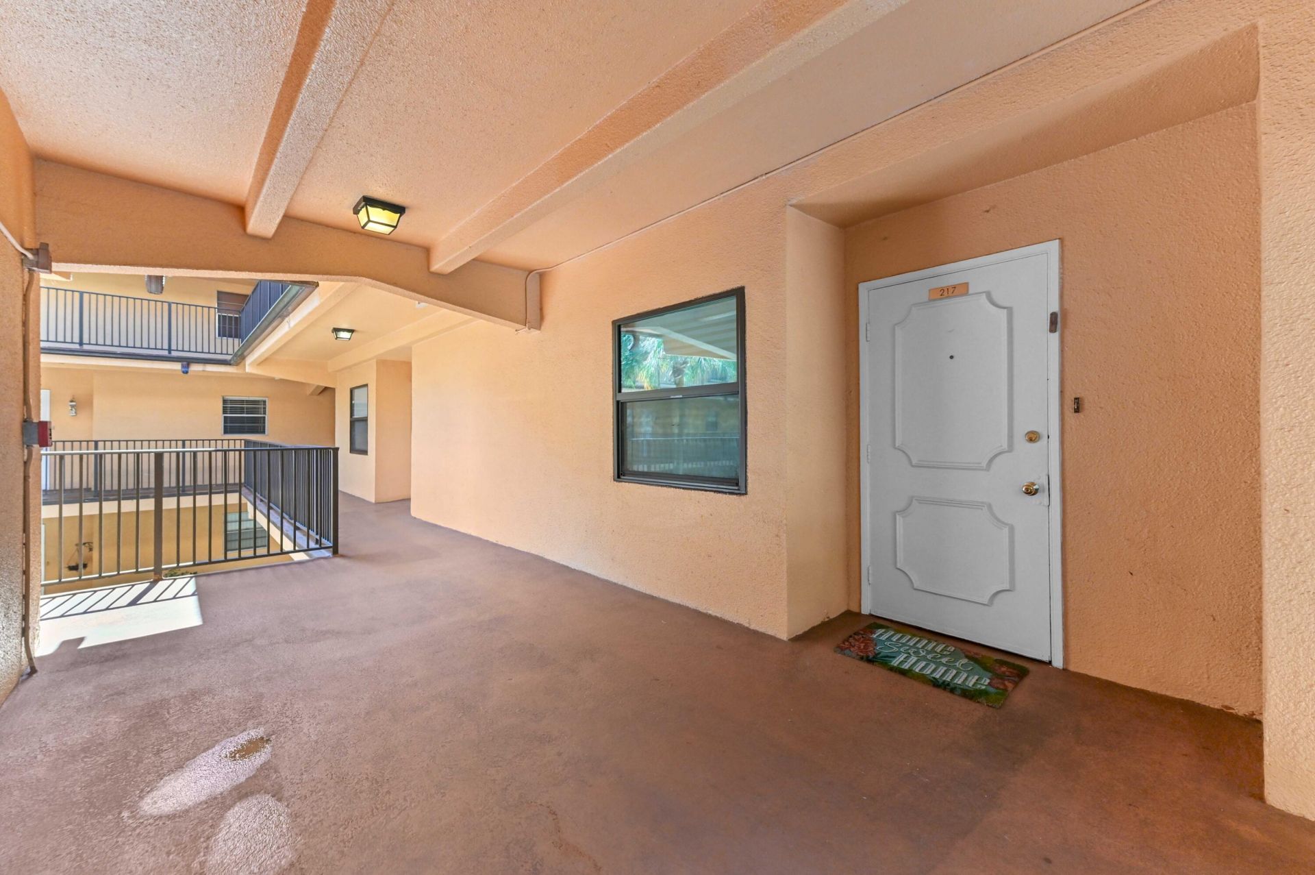 430 Commodore Drive, Unit 217, Plantation, FL 33325 Photo