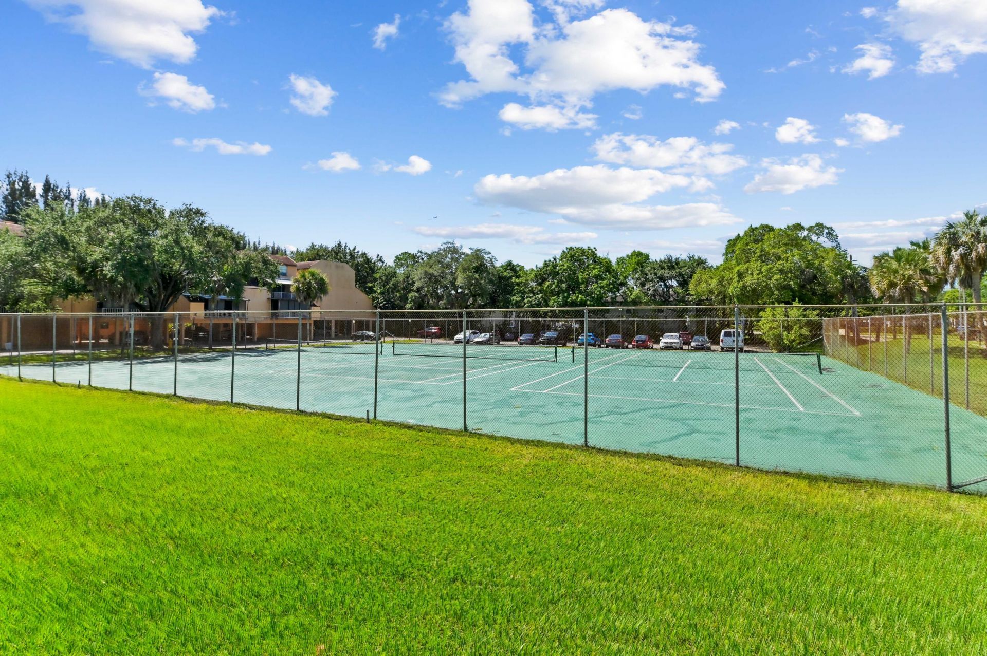 430 Commodore Drive, Unit 217, Plantation, FL 33325 Photo