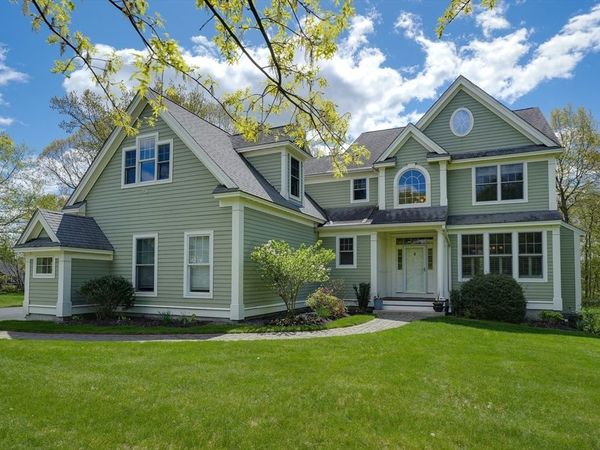 6 Juniper Hill Rd, Boylston, MA 01505