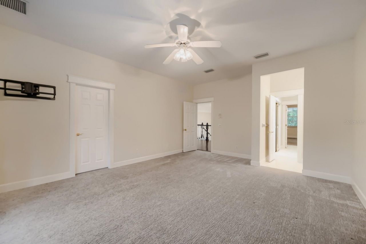 7601 Debeaubien Drive, Orlando, FL 32835 Photo