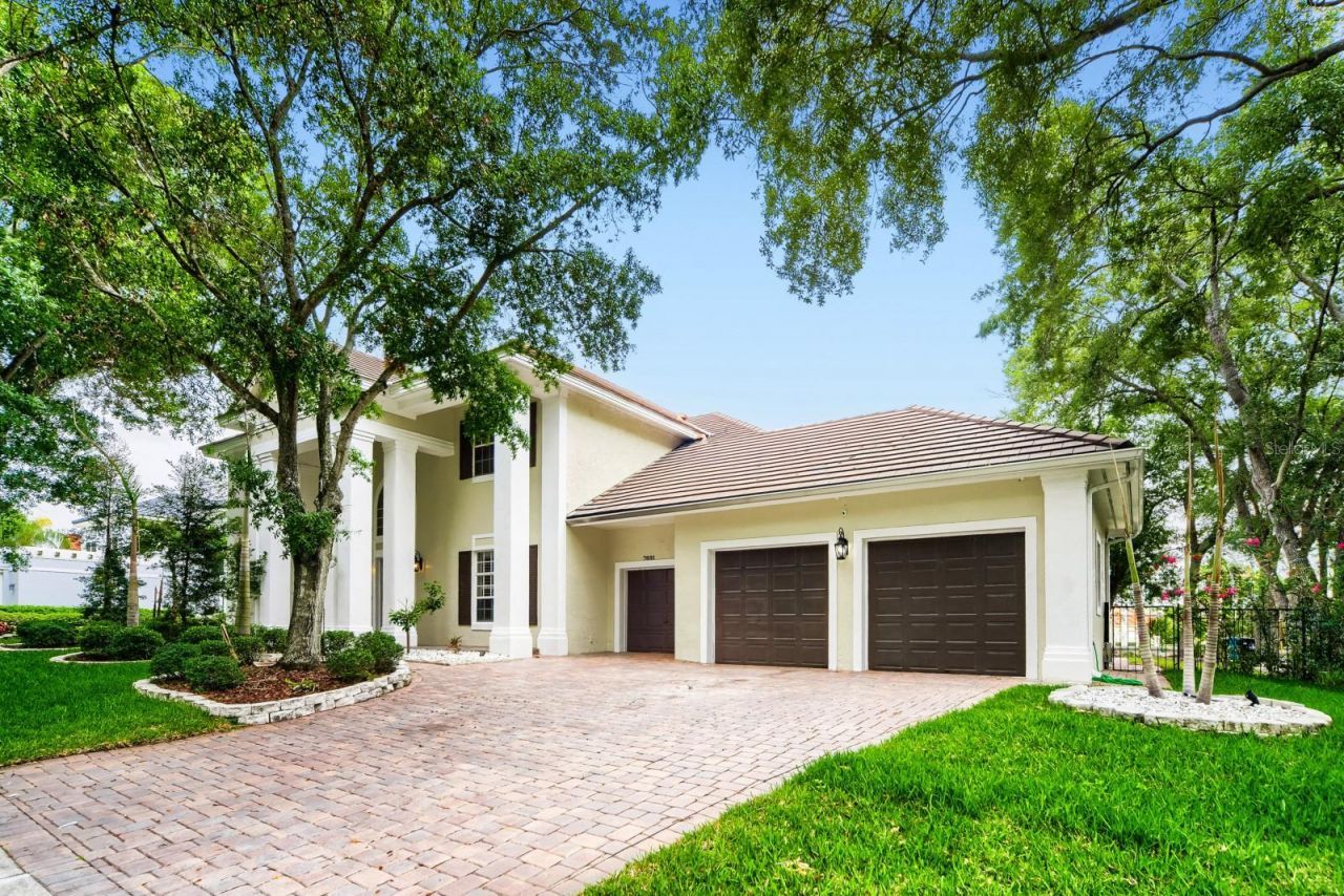 7601 Debeaubien Drive, Orlando, FL 32835 Photo