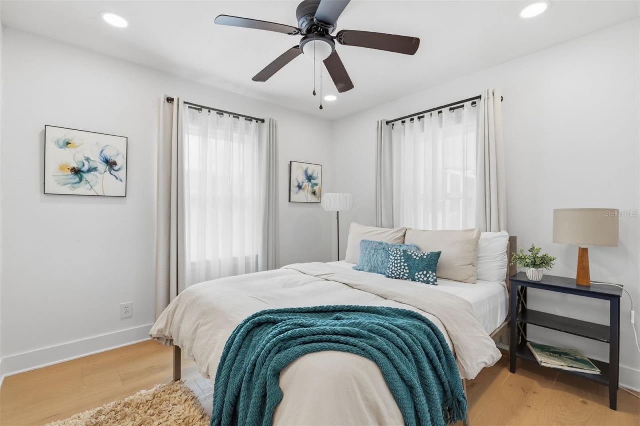 706 39th Avenue Ne, Saint Petersburg, FL 33703 Photo