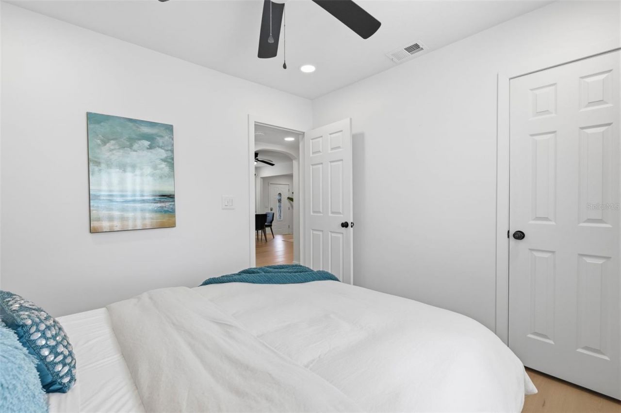 706 39th Avenue Ne, Saint Petersburg, FL 33703 Photo