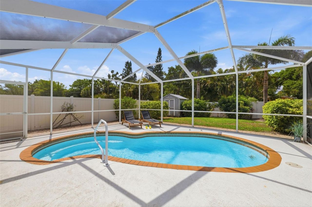 706 39th Avenue Ne, Saint Petersburg, FL 33703 Photo