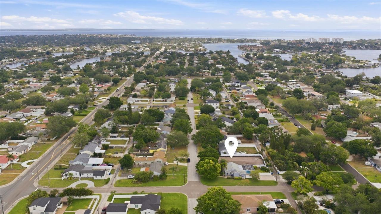 706 39th Avenue Ne, Saint Petersburg, FL 33703 Photo