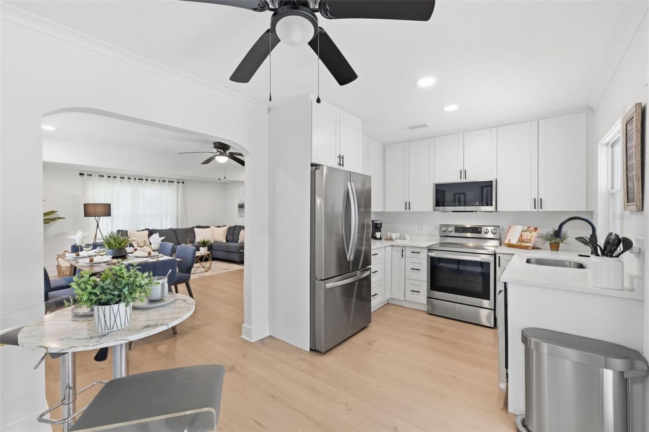 706 39th Avenue Ne, Saint Petersburg, FL 33703 Photo