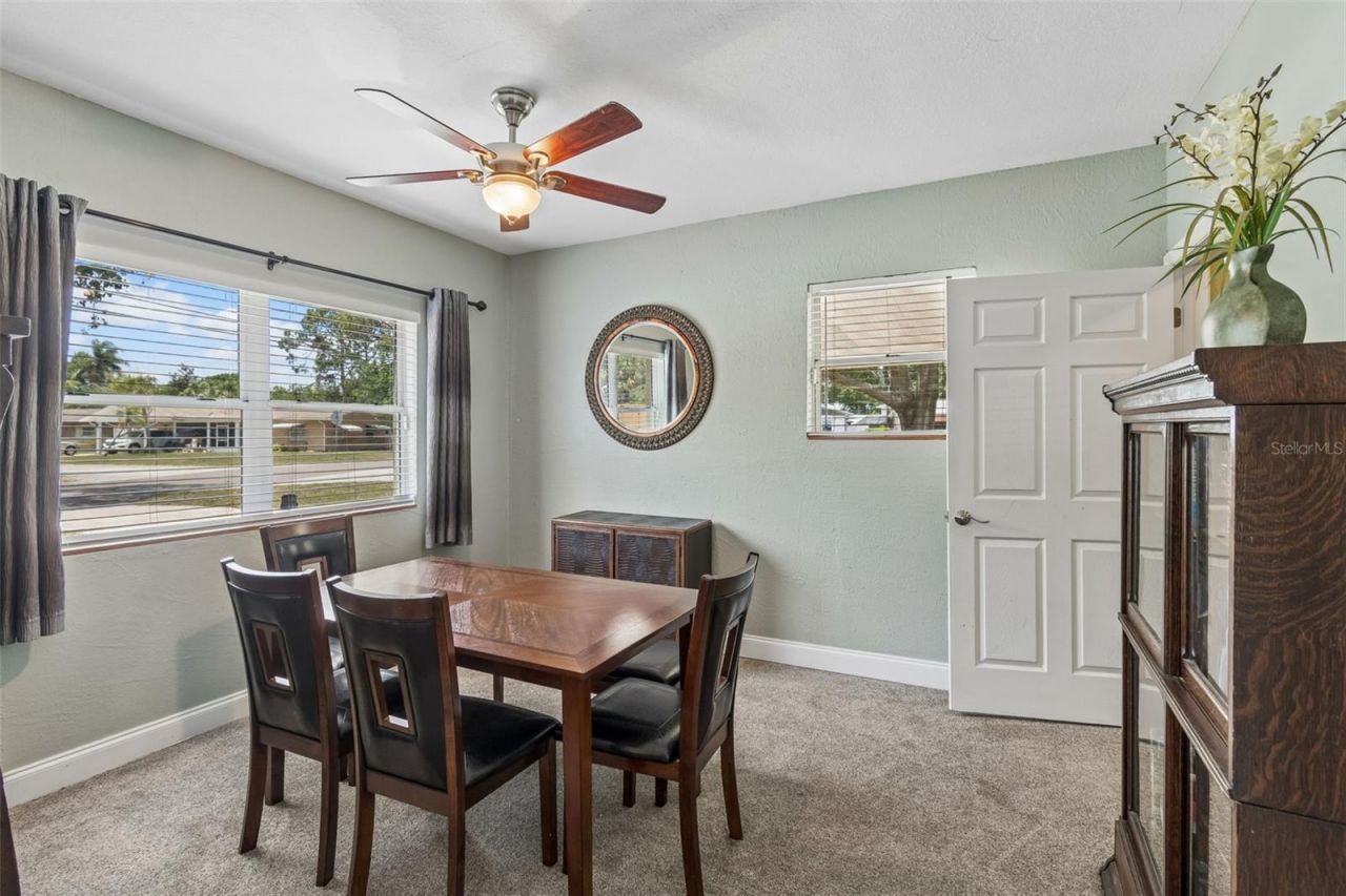 5598 14th Avenue N, Saint Petersburg, FL 33710 Photo