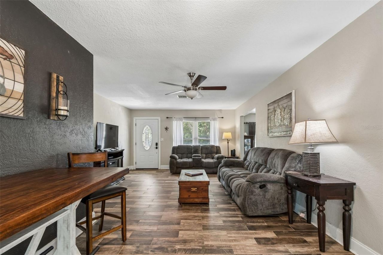 5598 14th Avenue N, Saint Petersburg, FL 33710 Photo