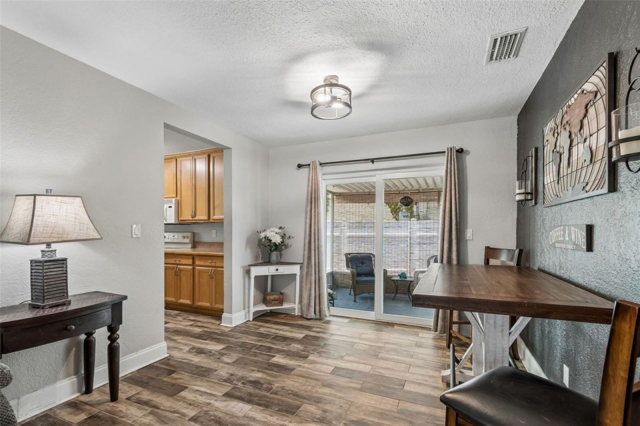 5598 14th Avenue N, Saint Petersburg, FL 33710 Photo