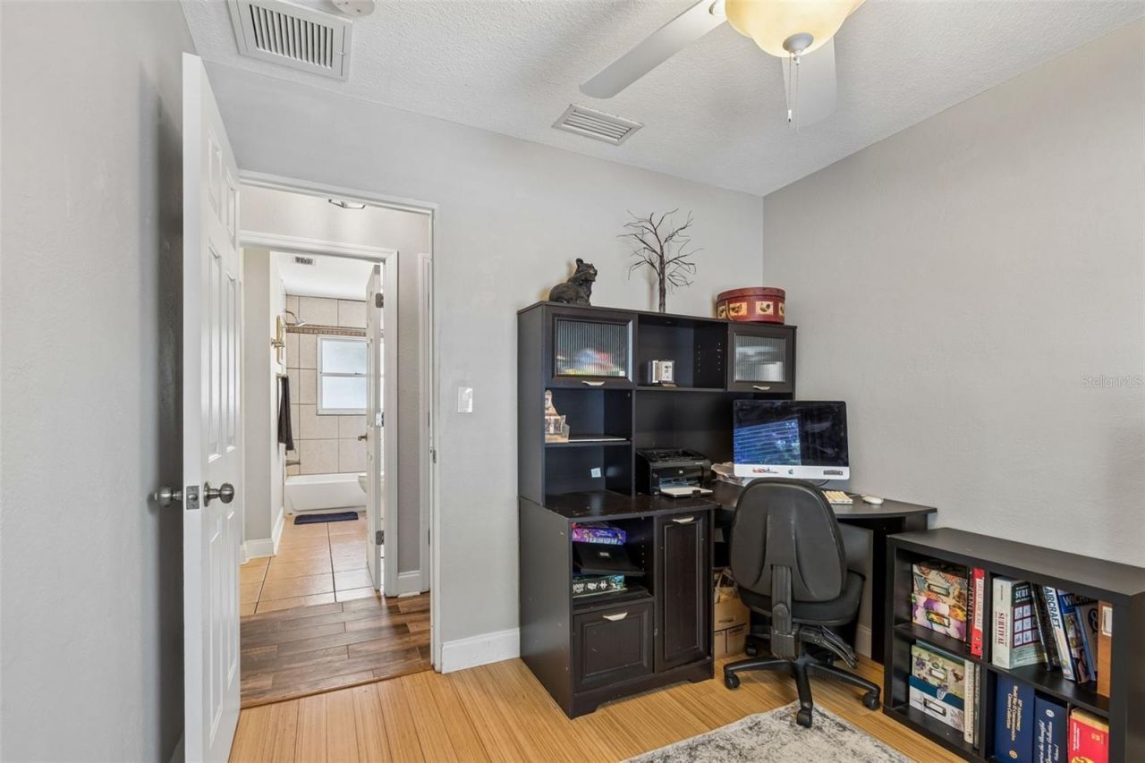 5598 14th Avenue N, Saint Petersburg, FL 33710 Photo