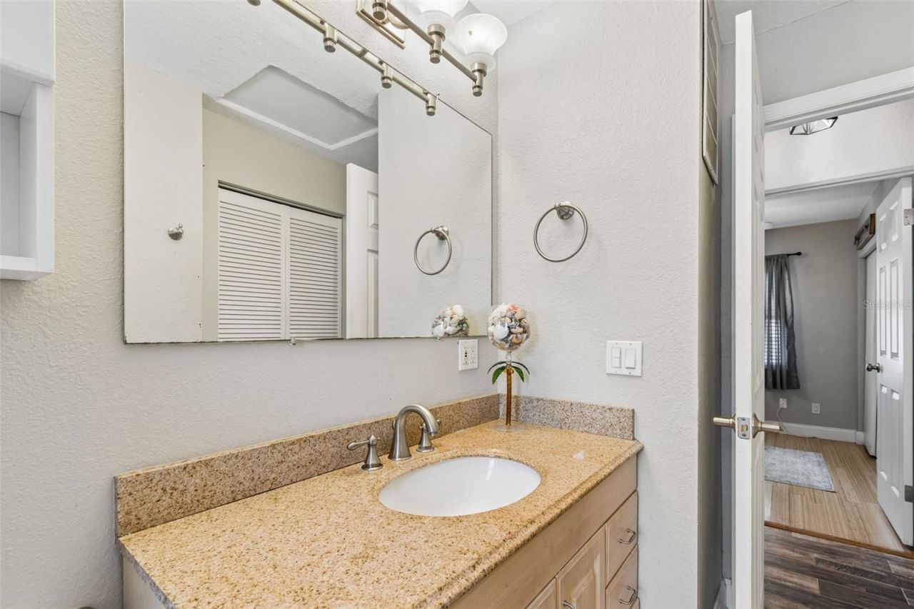5598 14th Avenue N, Saint Petersburg, FL 33710 Photo