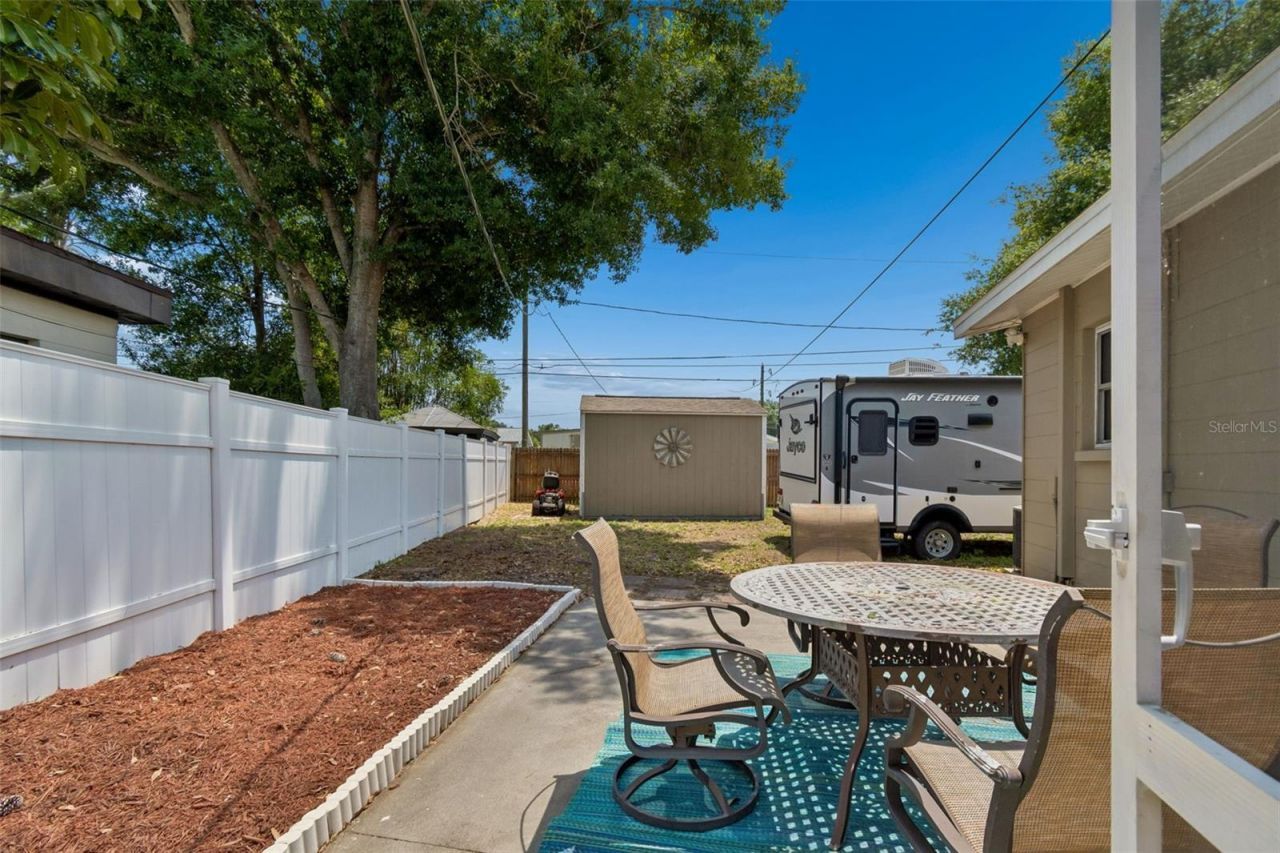 5598 14th Avenue N, Saint Petersburg, FL 33710 Photo