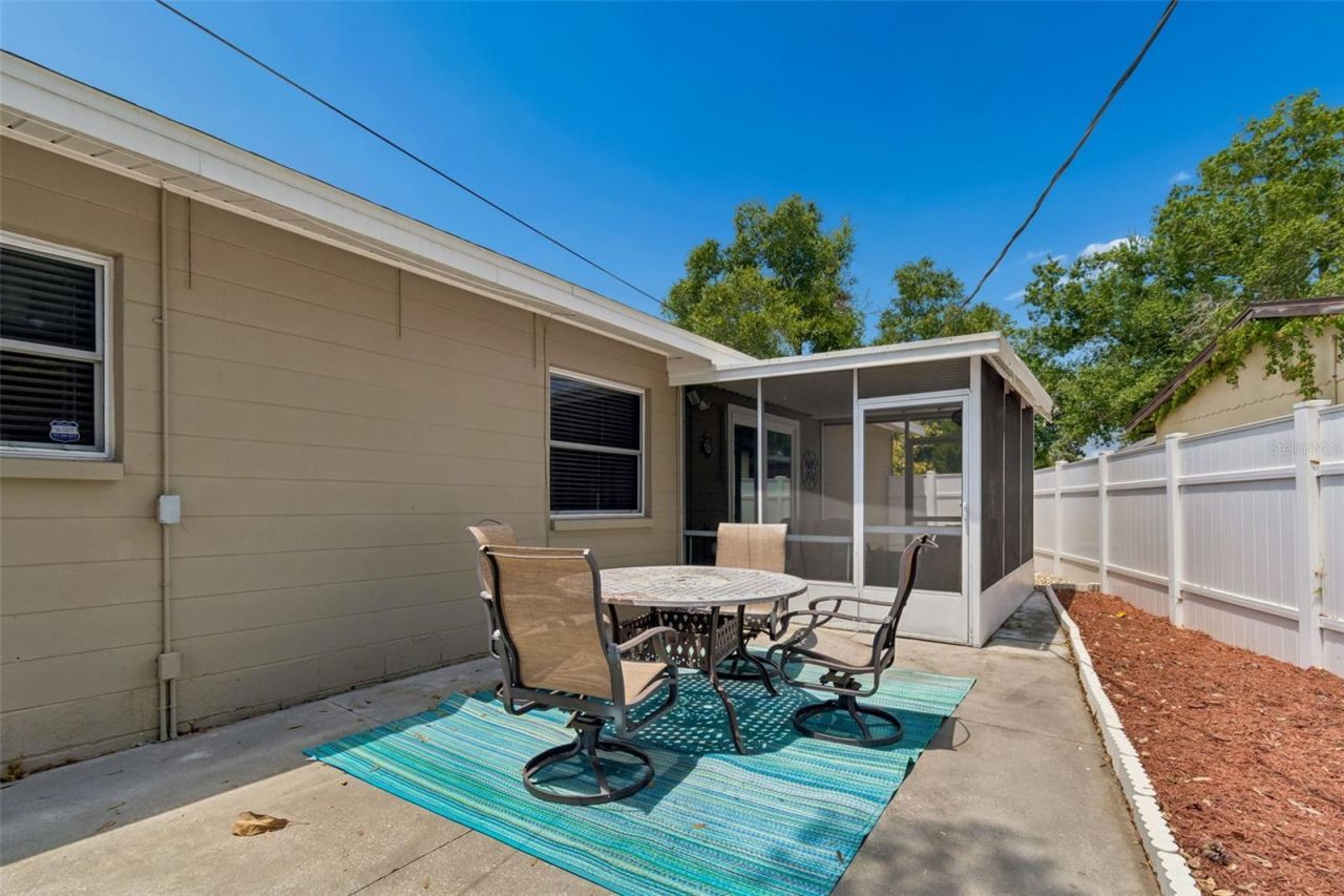 5598 14th Avenue N, Saint Petersburg, FL 33710 Photo
