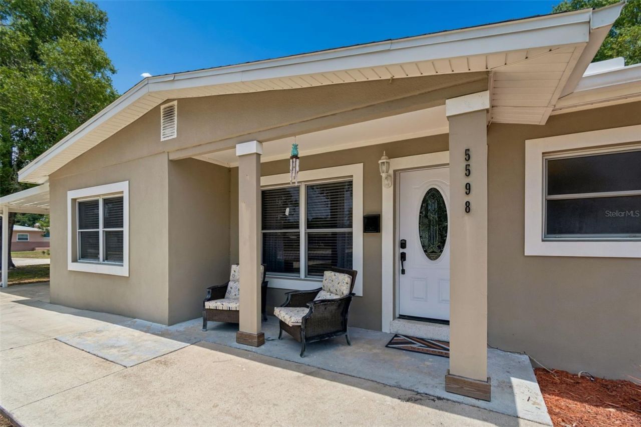 5598 14th Avenue N, Saint Petersburg, FL 33710 Photo