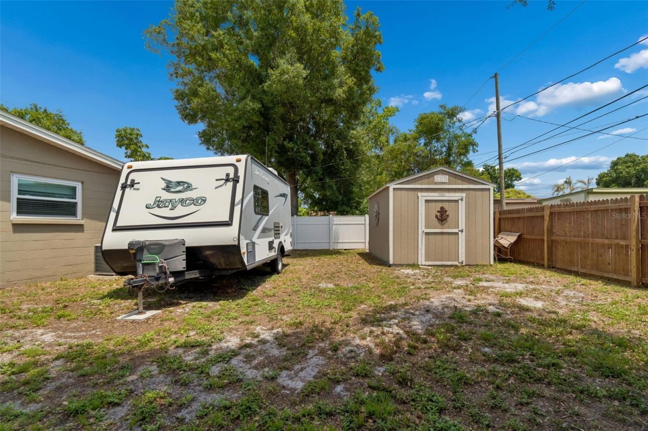 5598 14th Avenue N, Saint Petersburg, FL 33710 Photo