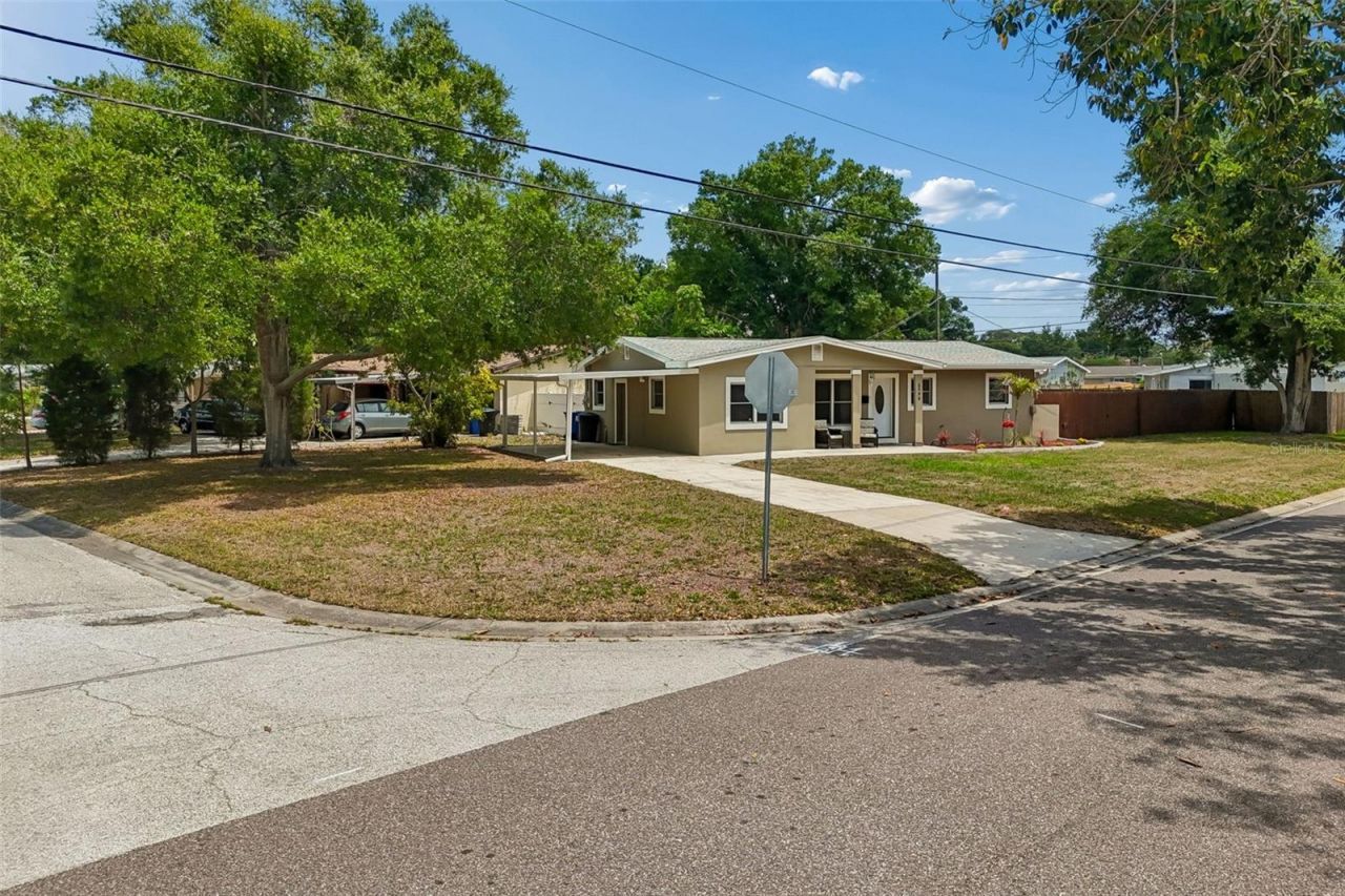 5598 14th Avenue N, Saint Petersburg, FL 33710 Photo