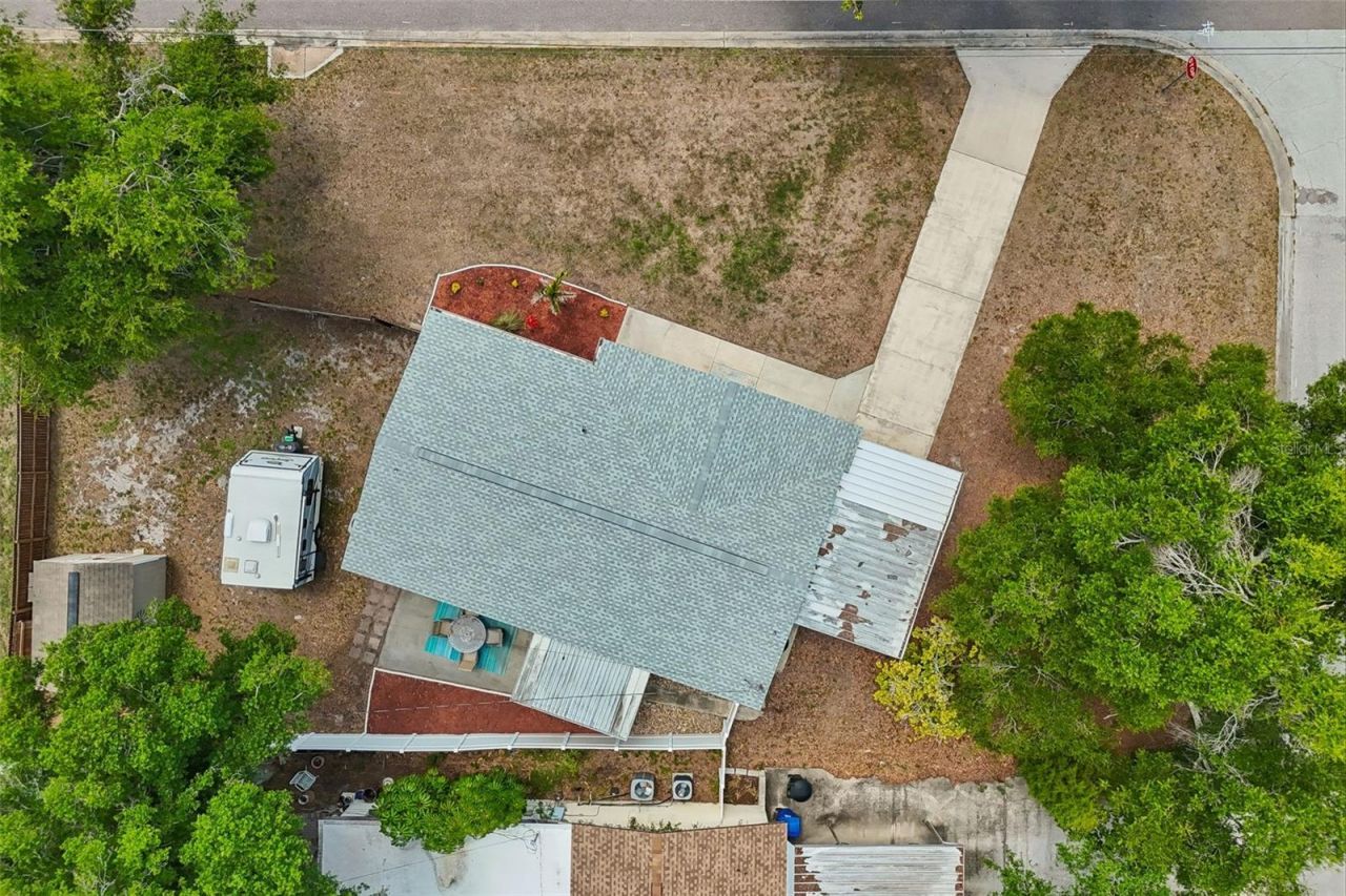 5598 14th Avenue N, Saint Petersburg, FL 33710 Photo