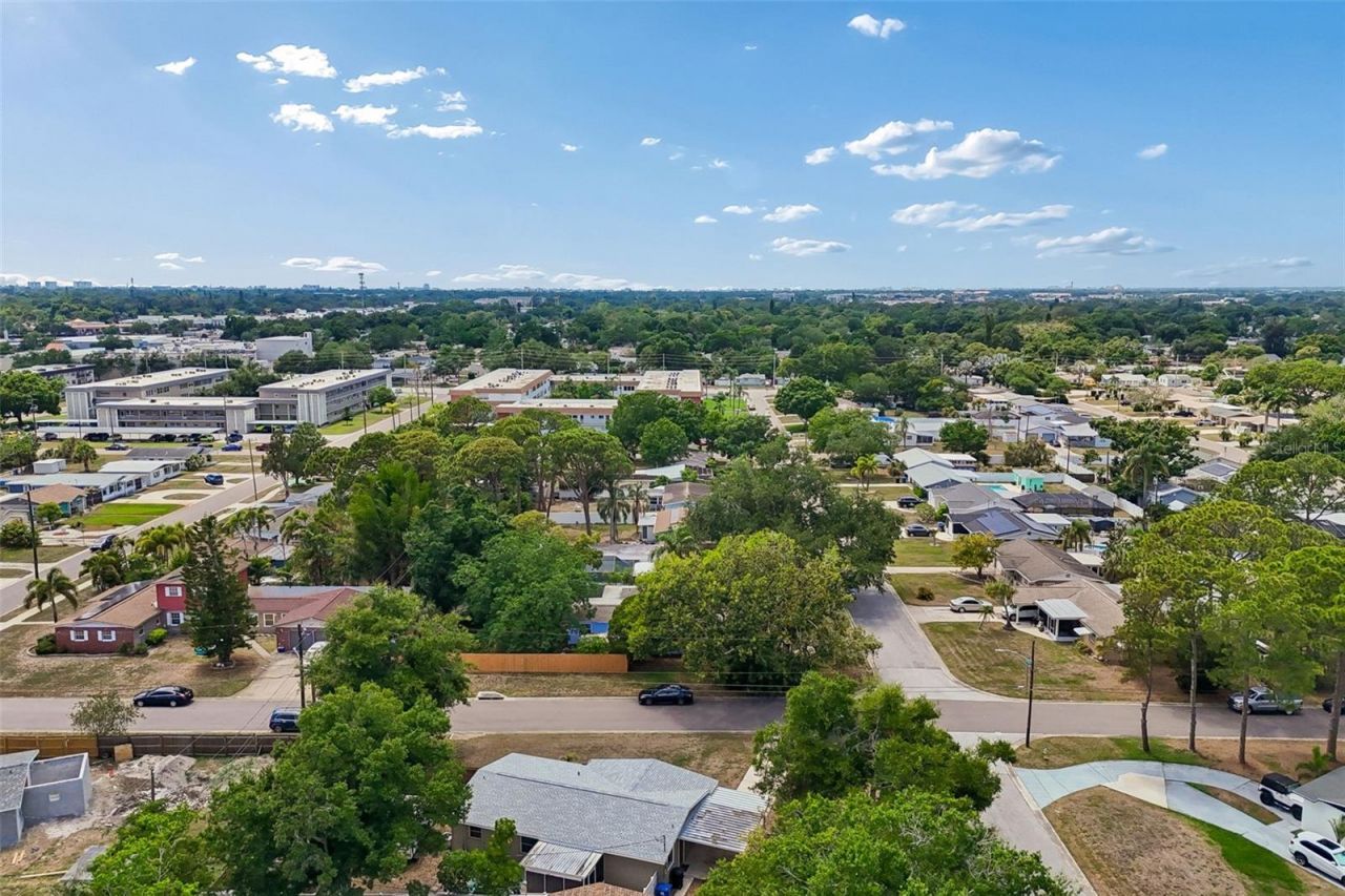 5598 14th Avenue N, Saint Petersburg, FL 33710 Photo