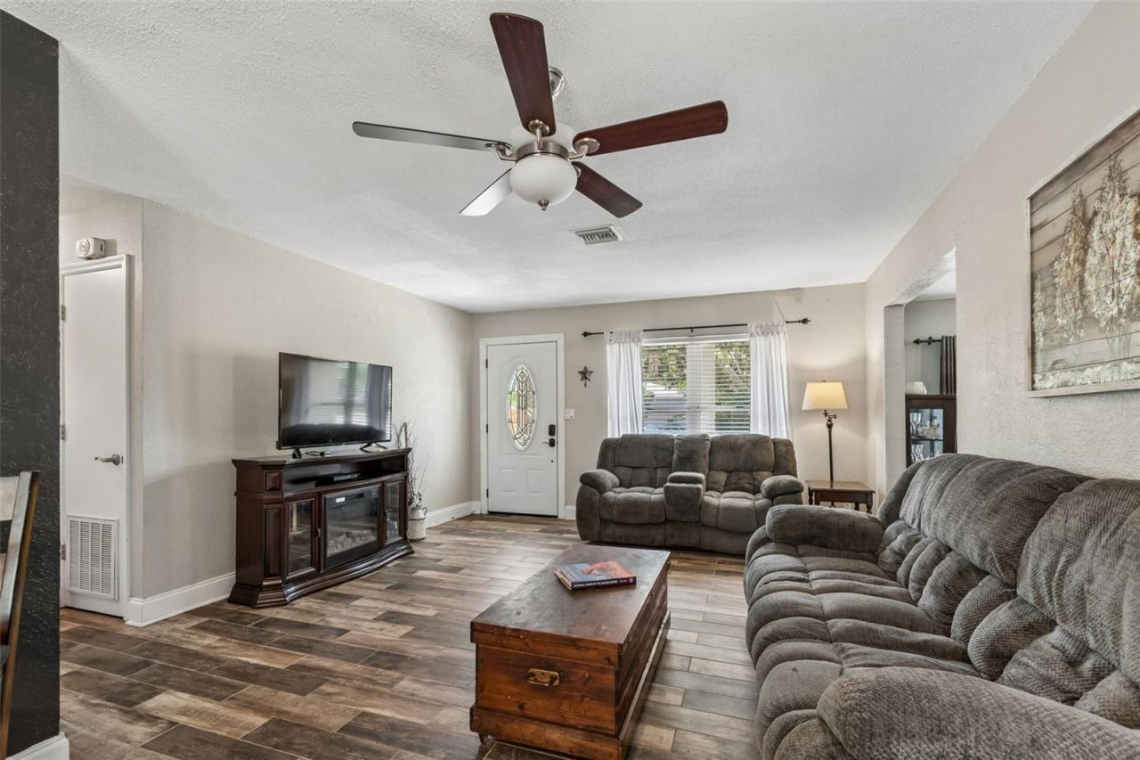 5598 14th Avenue N, Saint Petersburg, FL 33710 Photo