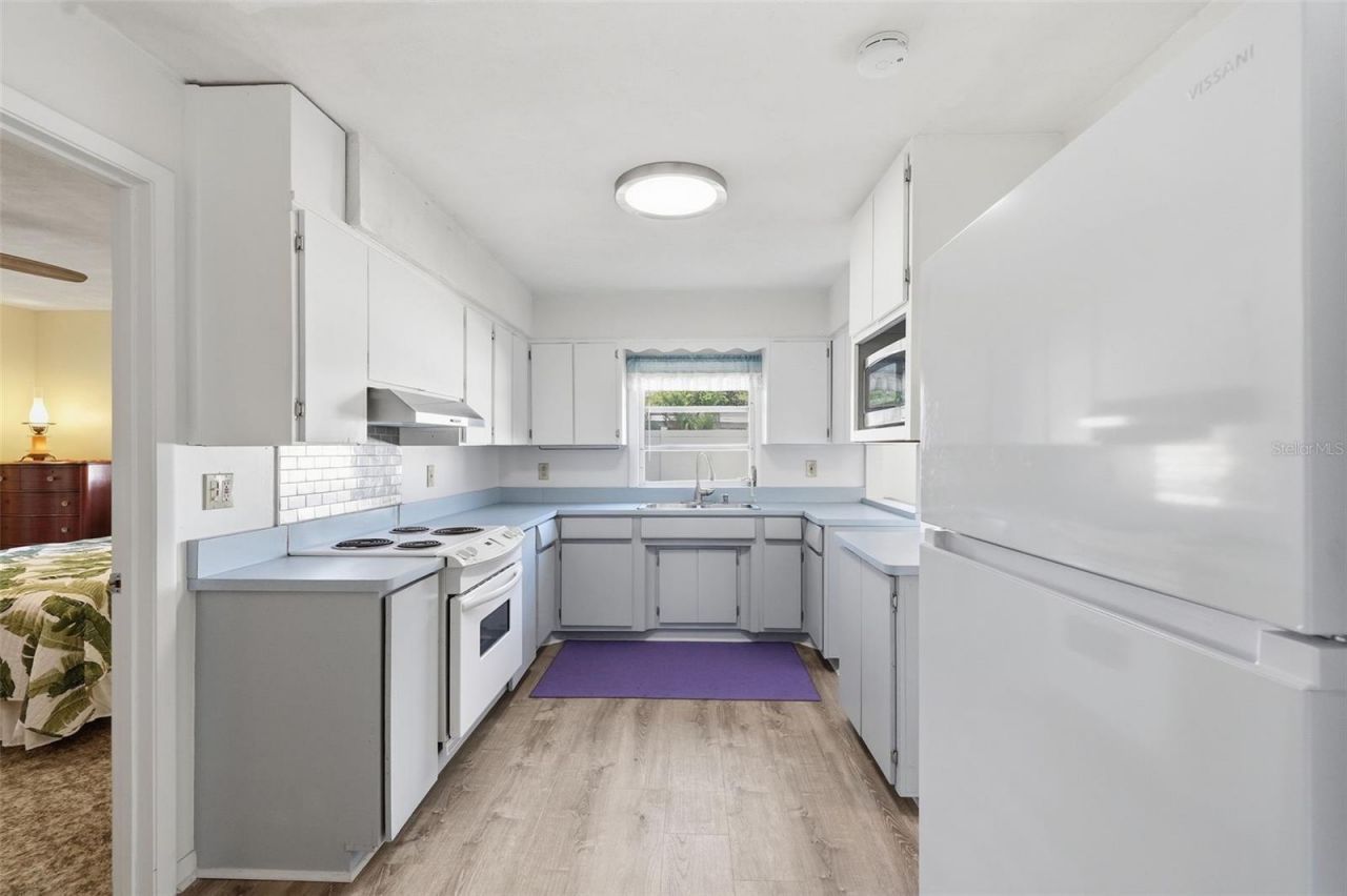 6000 12th Way N, Saint Petersburg, FL 33703 Photo