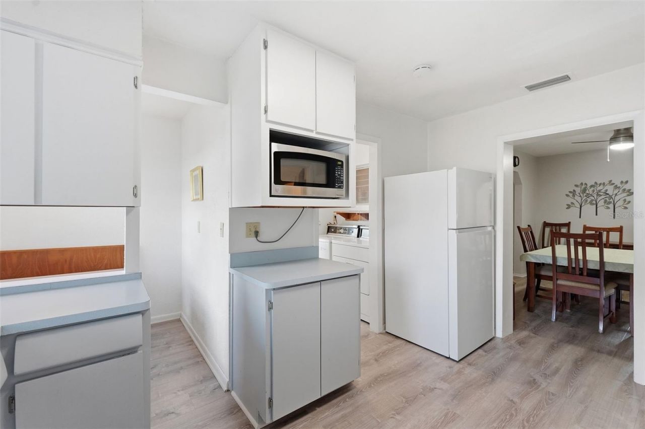 6000 12th Way N, Saint Petersburg, FL 33703 Photo