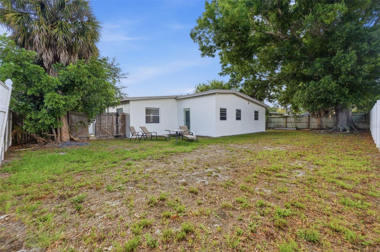 6000 12th Way N, Saint Petersburg, FL 33703 Photo