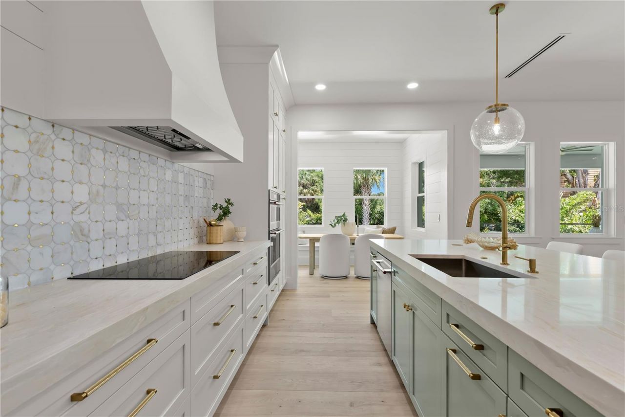 511 Buckingham Avenue E, Oldsmar, FL 34677 Photo