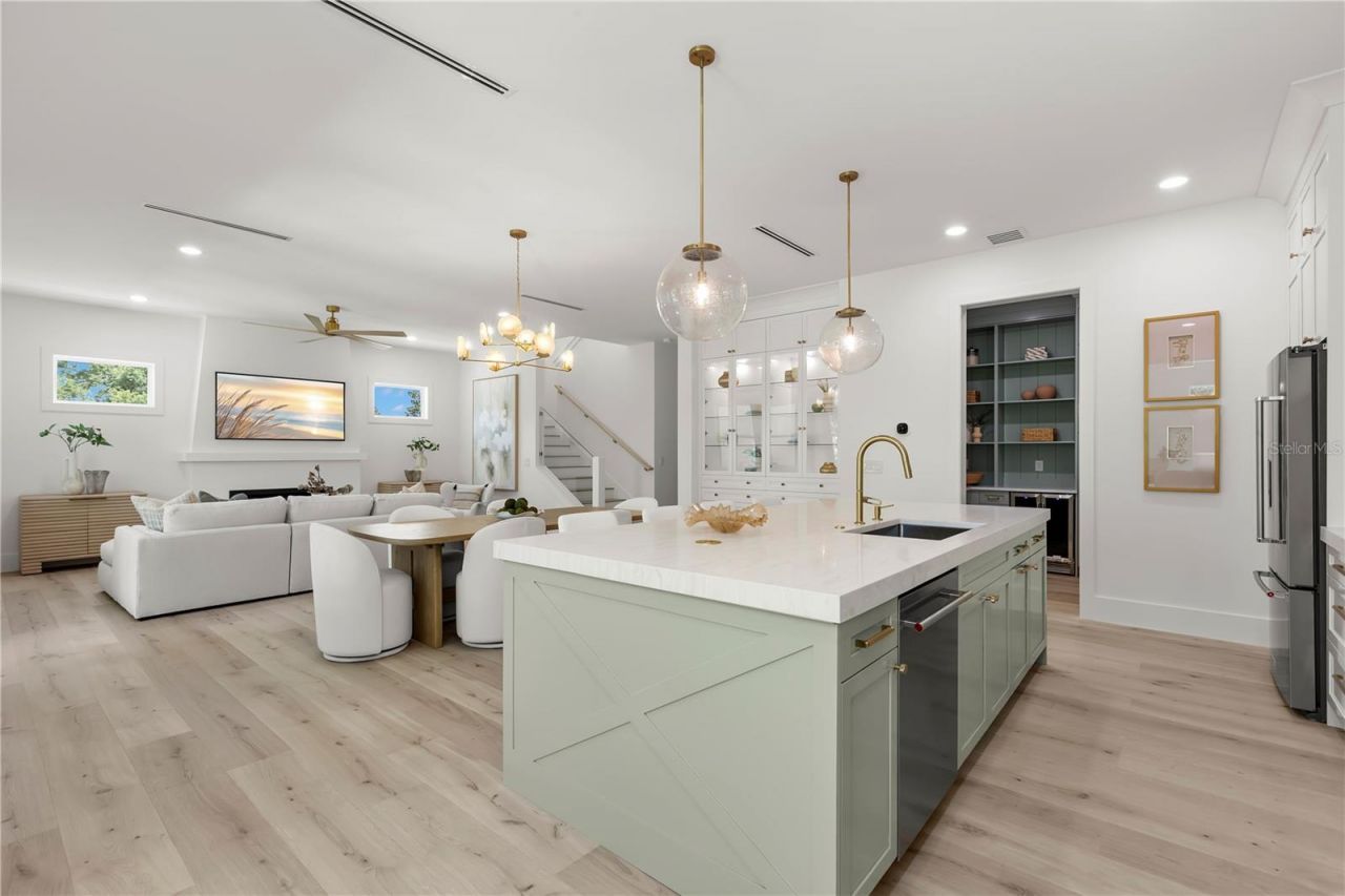 511 Buckingham Avenue E, Oldsmar, FL 34677 Photo
