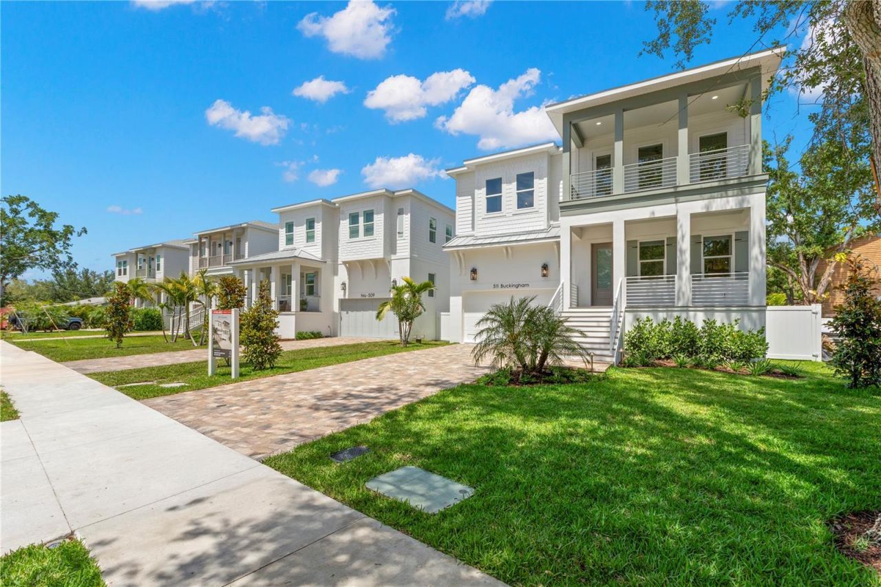 511 Buckingham Avenue E, Oldsmar, FL 34677 Photo