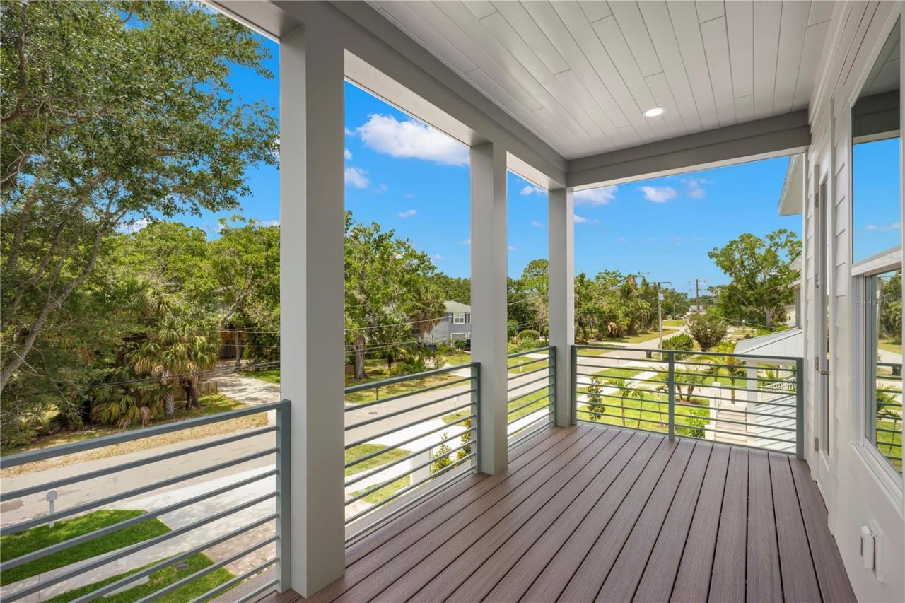 511 Buckingham Avenue E, Oldsmar, FL 34677 Photo