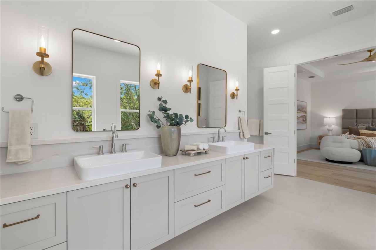511 Buckingham Avenue E, Oldsmar, FL 34677 Photo