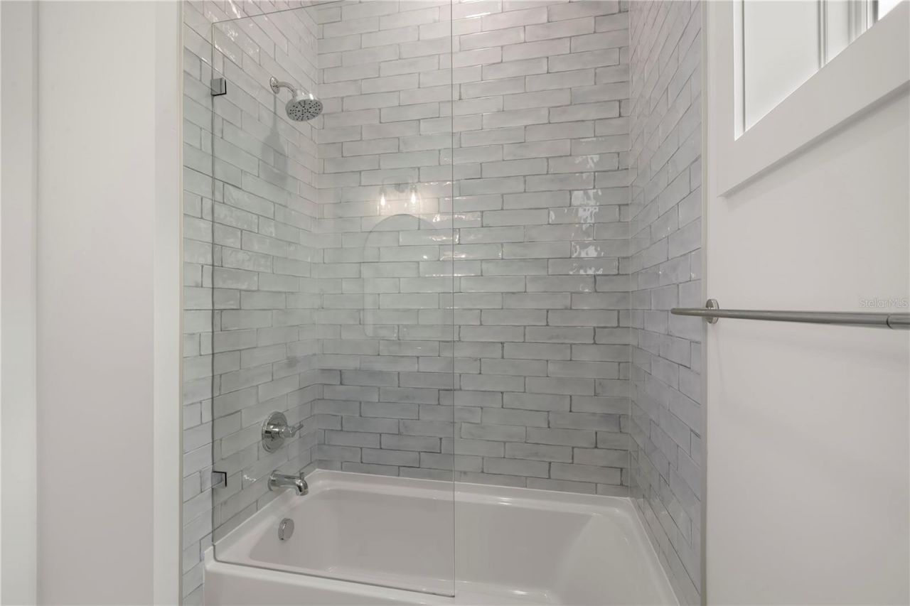 511 Buckingham Avenue E, Oldsmar, FL 34677 Photo