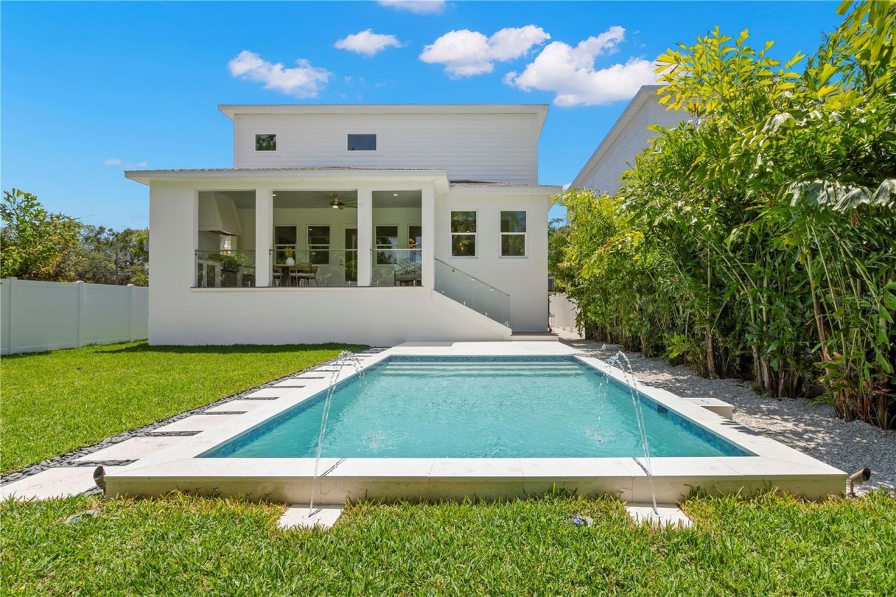 511 Buckingham Avenue E, Oldsmar, FL 34677 Photo