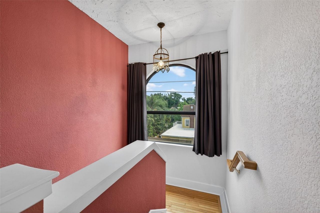 210 22nd Avenue Ne, Unit 12, Saint Petersburg, FL 33704 Photo
