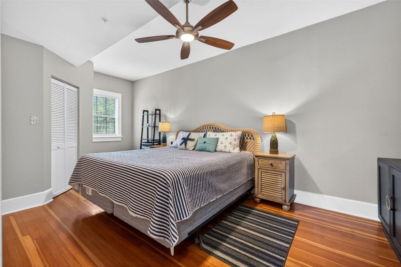 210 22nd Avenue Ne, Unit 12, Saint Petersburg, FL 33704 Photo