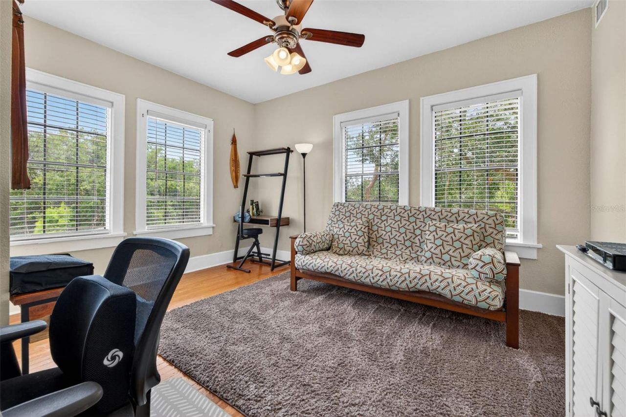 210 22nd Avenue Ne, Unit 12, Saint Petersburg, FL 33704 Photo