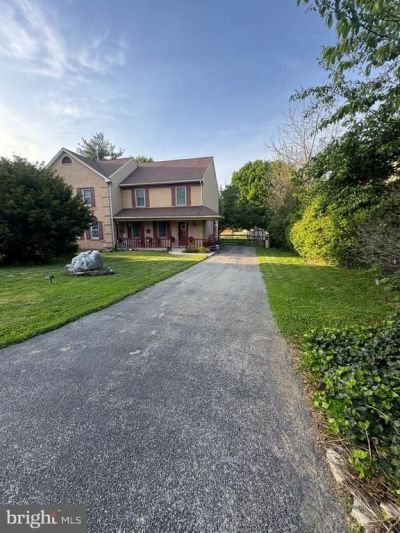 2306 LAWNWOOD COURT, EAST PETERSBURG, PA 17520