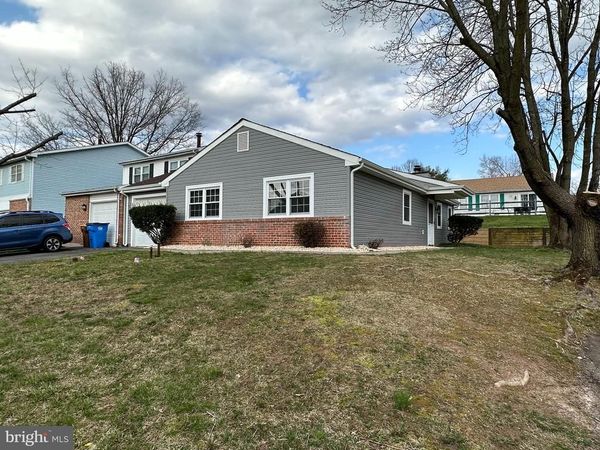 319 CANTERBURY COURT , NEWTOWN, PA 18940