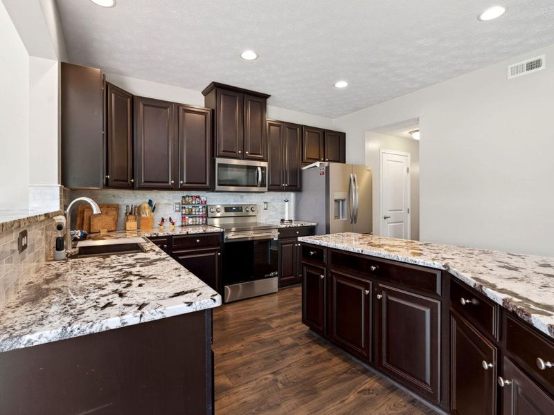 1883 Daffodil Court, Xenia, OH 45385 Photo 18