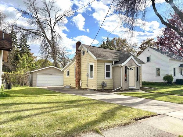 829 GRANT STREET, Appleton, WI 54914