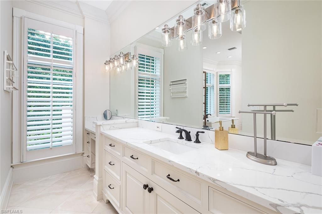 2595 Half Moon Walk , Naples, FL 34102 Photo