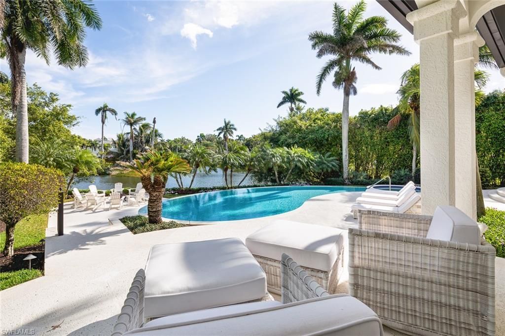 2595 Half Moon Walk , Naples, FL 34102 Photo